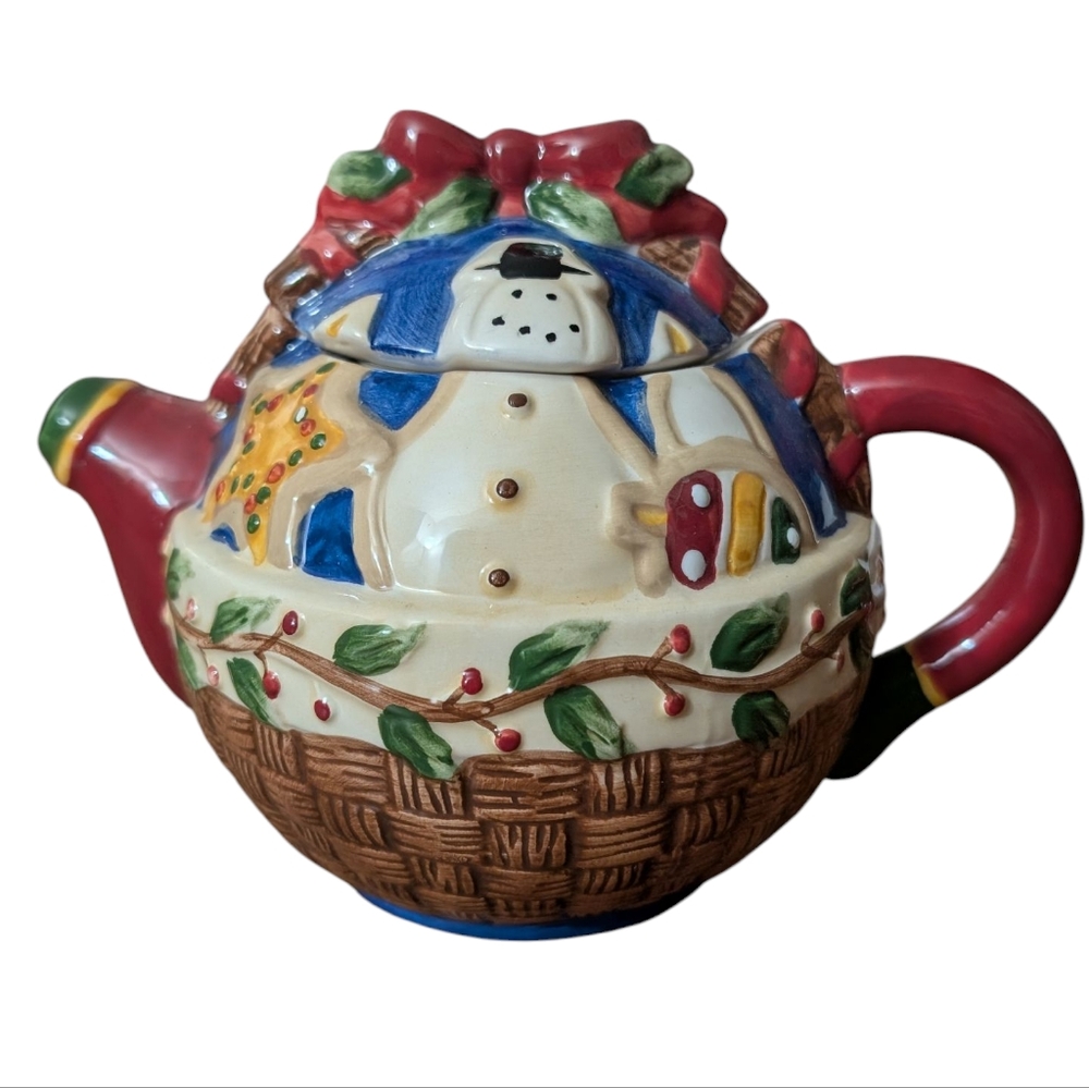 Debbie Mumm Christmas Basket Teapot - Picture 6 of 13